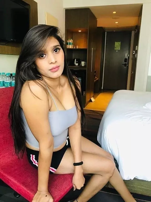 कॉल गर्ल्स सर्विस  सिरोंचा